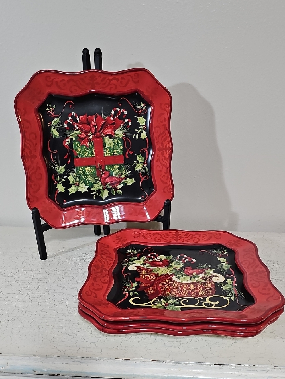 🎄 Certified International Christmas Cardinal Plates - Set of 4